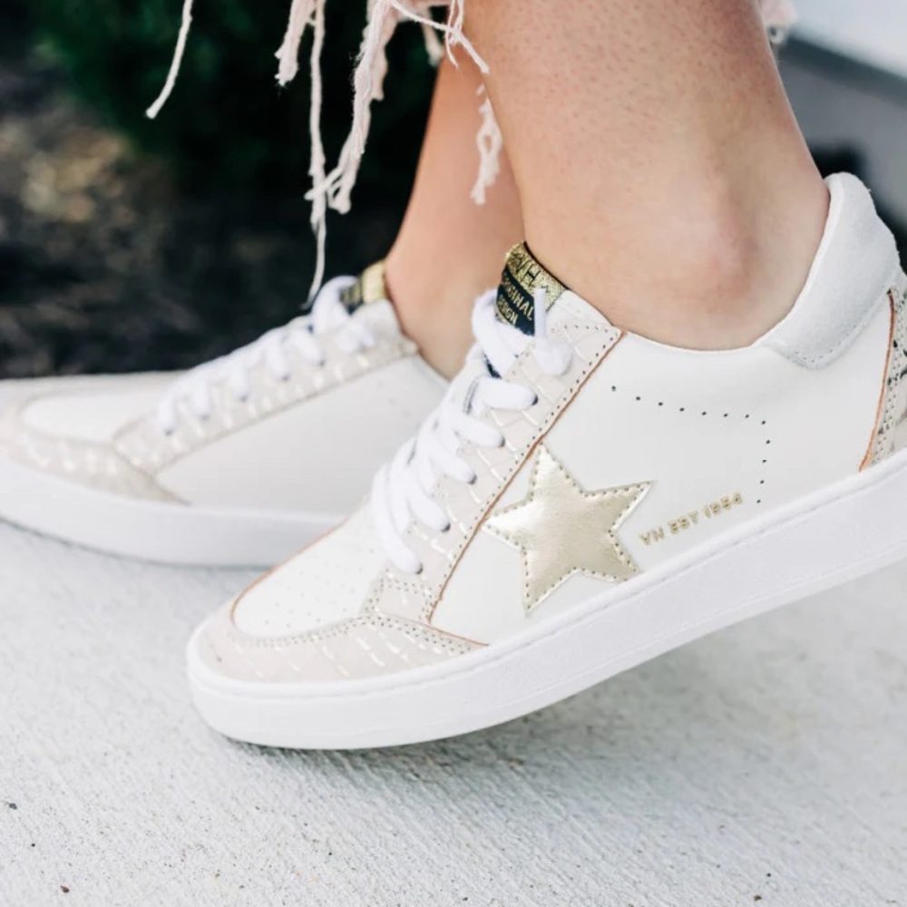 Vintage Havana White Leather Sneakers with Gold Star Accent